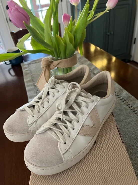 Victoria Hielo Women's Low-Top Casual Sneakers in Beige/Off-White - Picture 2 of 6